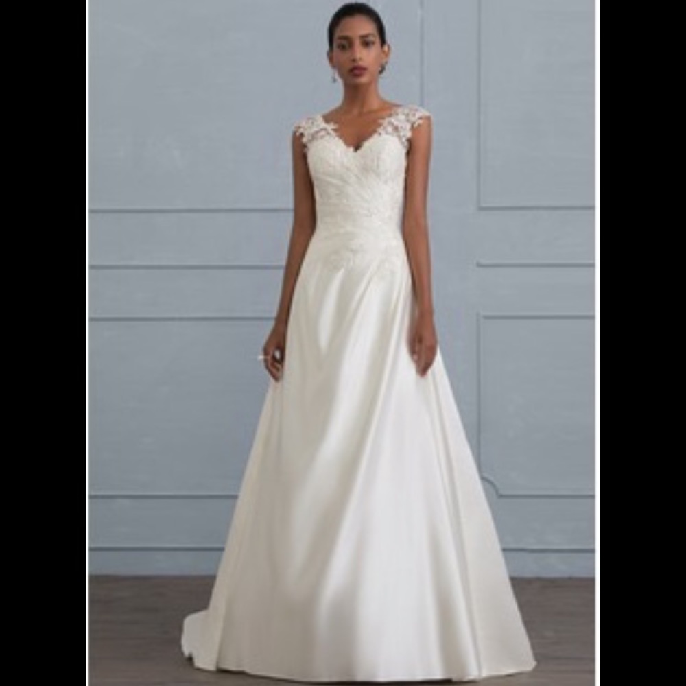 White Wedding & Special Occasion Gown